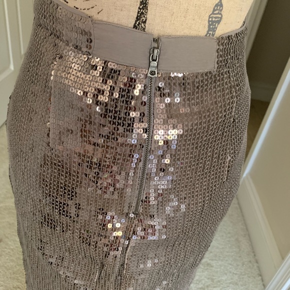 Alice & Olivia Sequin Skirt - Picture 5 of 11